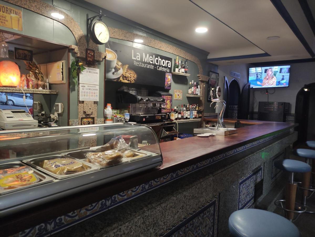 Hostal Restaurante Bar Cafeteria La Melchora Posadas Luaran gambar