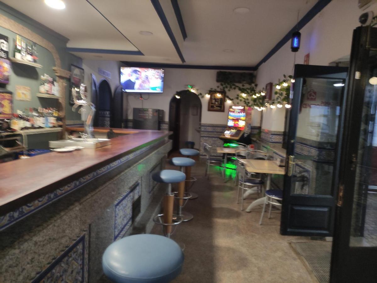 Hostal Restaurante Bar Cafeteria La Melchora Posadas Luaran gambar