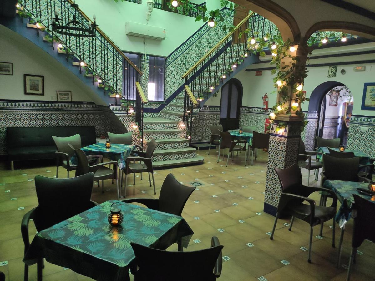 Hostal Restaurante Bar Cafeteria La Melchora Posadas Luaran gambar