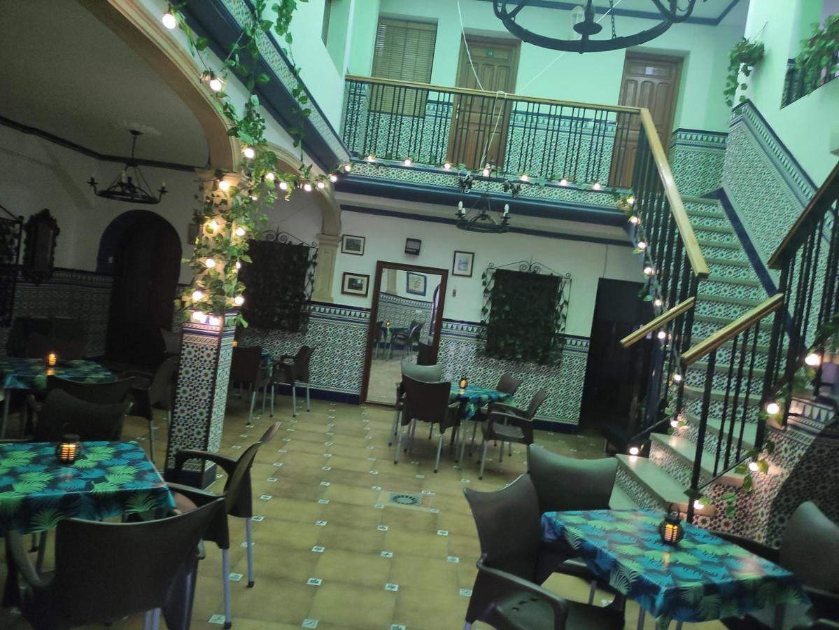 Hostal Restaurante Bar Cafeteria La Melchora Posadas Luaran gambar