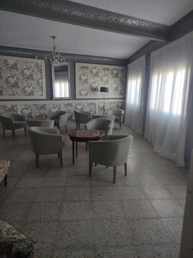 Hostal Restaurante Bar Cafeteria La Melchora Posadas Luaran gambar
