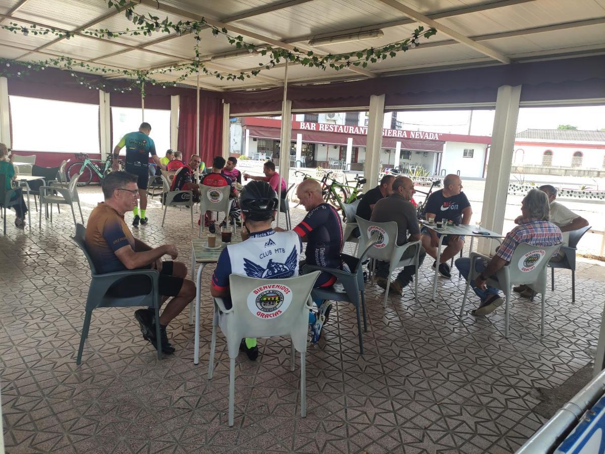 Hostal Restaurante Bar Cafeteria La Melchora Posadas Luaran gambar